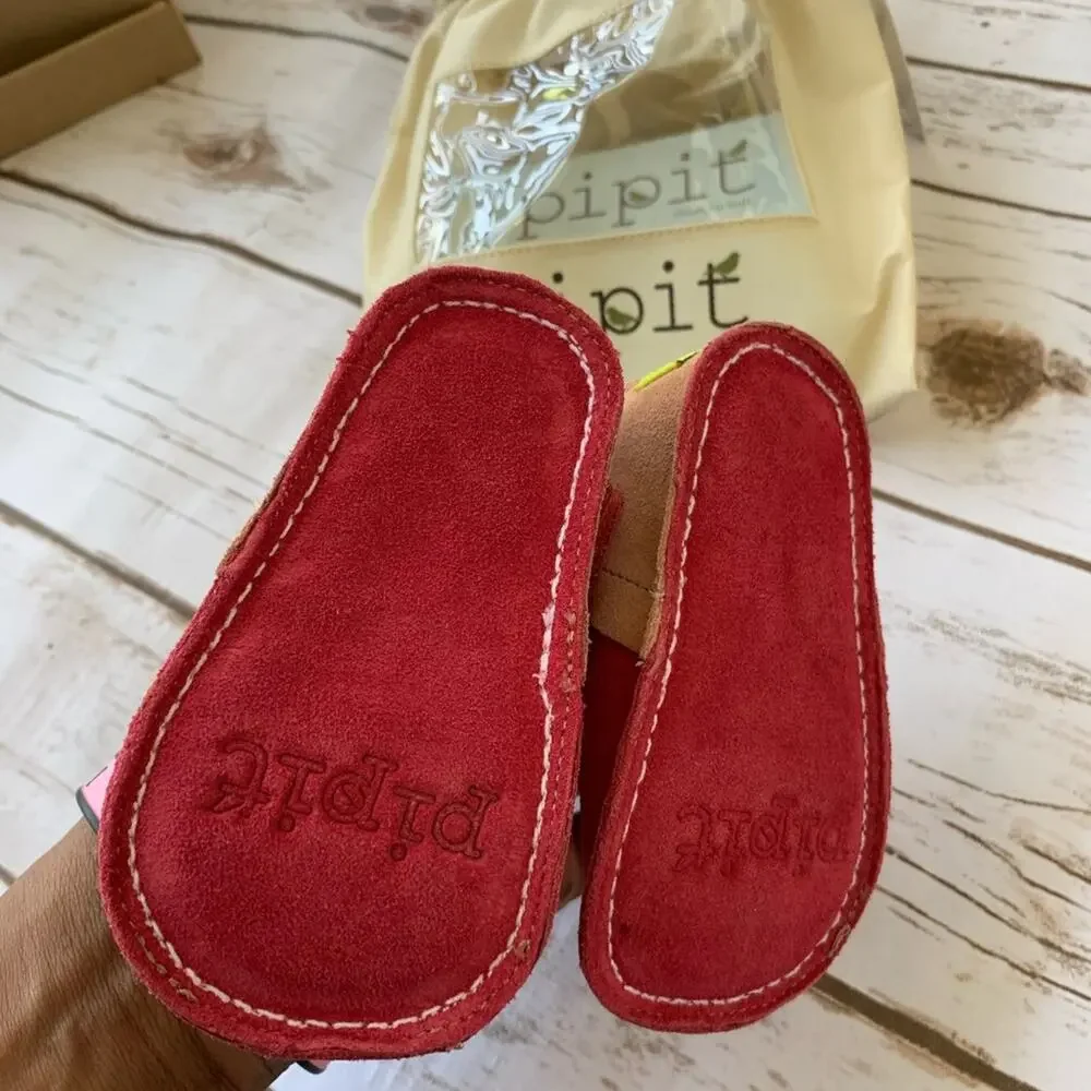 Pipit Flower soft suede shoes